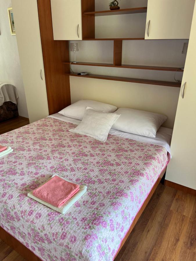 Apartmani Sekana Стариград-Пакленица Екстериор снимка